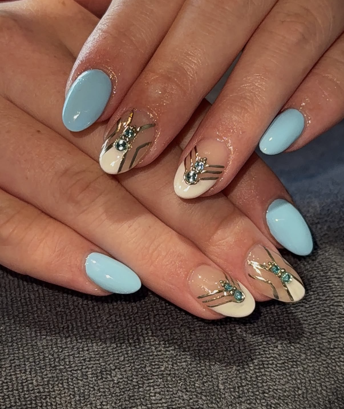 Ombre gel polish technique